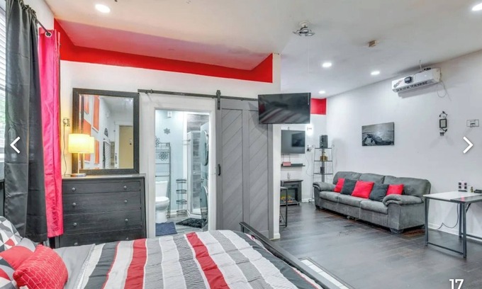 Dallas Apartment | Spacious Efficiency Apt ROOM #5