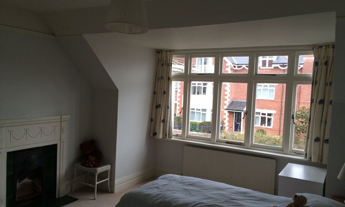Swanage House | Spacious, elegant house in Swanage. Quiet location, beach few mins, big garden.