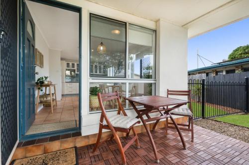 Battery Hill House | Spacious Family Beach House