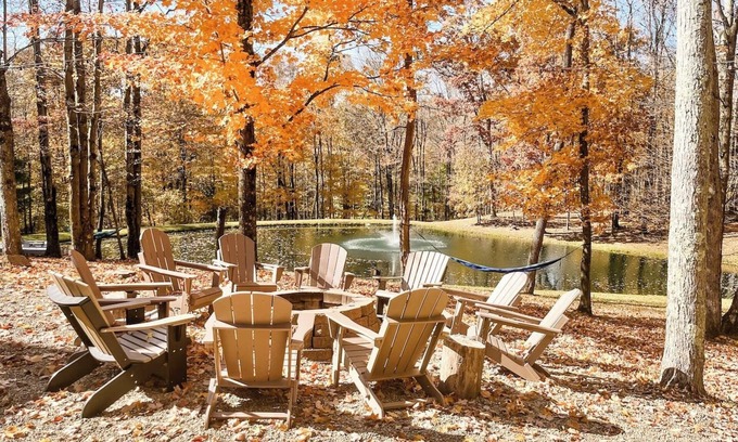 Loudonville House | Spacious, family-friendly lodge on 10 wooded acres. Sleeps 20 with 5 bedrooms, stocked pond