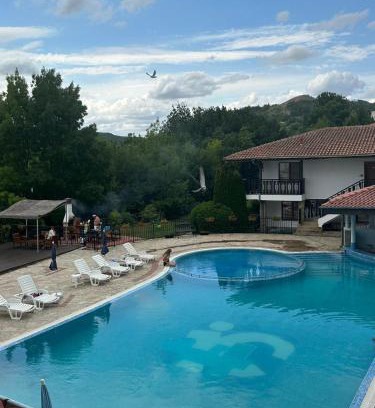 Kavarna Apartment | Spacious Family Fully Furnished 2 Rooms Apartment in Kavarna Apart Hotel