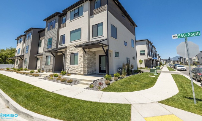 American Fork House | Spacious Family Haven with Stunning Views