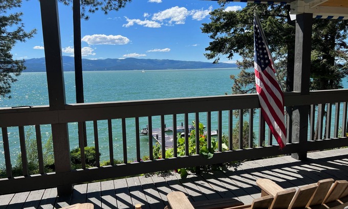 Bigfork House | Spacious family lakefront home with spectacular views and private location!
