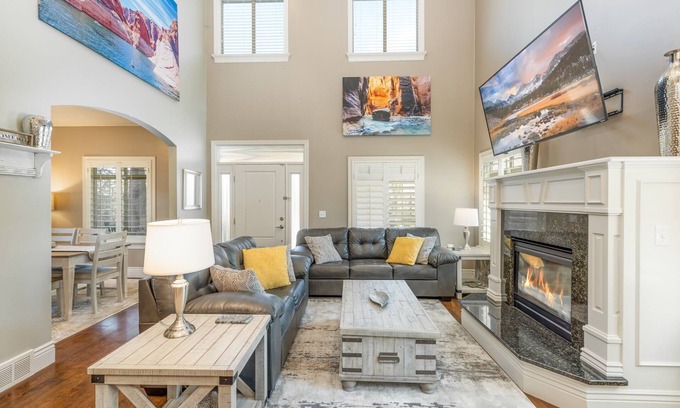 Capitol Hill House | Spacious Family Fun Game Home Near Downtown SLC!