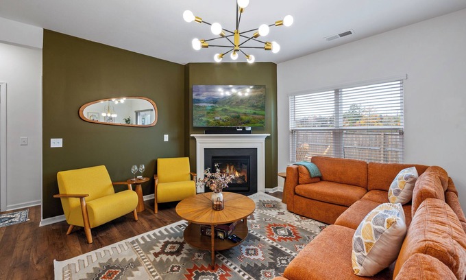 Farragut House | Spacious Farragut 5BR Family & Group Getaway near UT