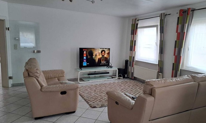 Schuttrange Apartment | Spacious Flat 10 mins from Luxembourg airport Free Parking Top Customer Service