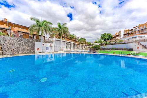 Complejo turistico Amarilla Golf Apartment | Spacious Flat near the sea