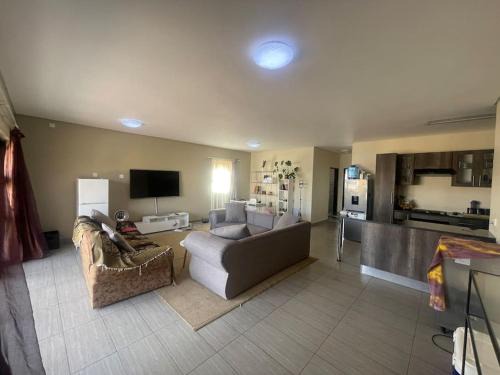 Tlokweng Apartment | Spacious flat perfect for you