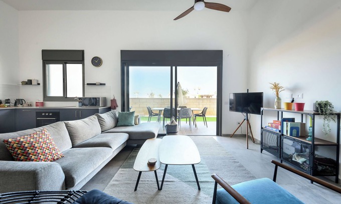 Nahariya Apartment | Spacious Four Bedroom Holiday