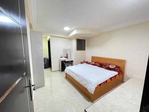Ajman House | Spacious Fully Furnished Room