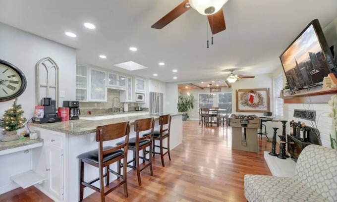 Ramona Cabin | Spacious Gated Modern Cabin - Lots of Amenities