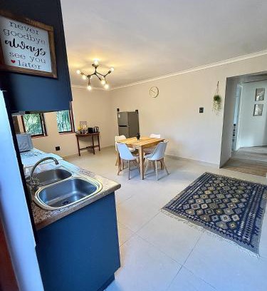 George Apartment | Spacious George apartment for families, golfers, business travellers and couples