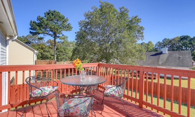 Riverdale House | Spacious Georgia Home w/Deck, Grills & Fireplace!