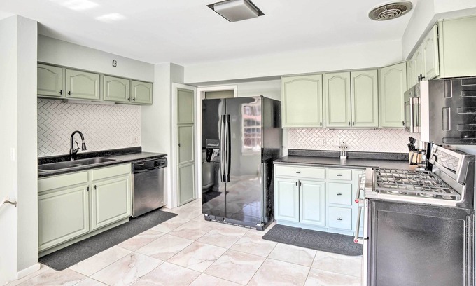 Michigan City Cottage | Spacious Getaway w/Heated Private Pool!