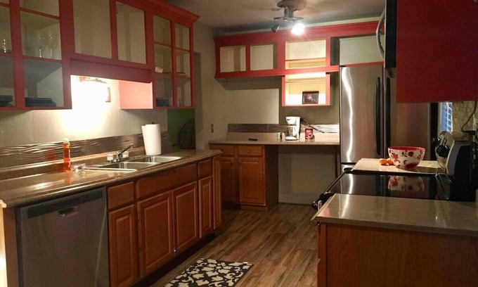 Gulfport House | Spacious Gulfport 1BR+ 2 twins