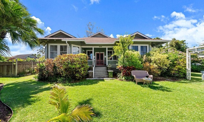 Makawao Villa | Spacious Historic Inn. Serene base to explore Maui