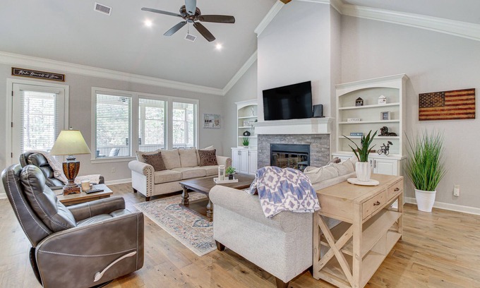 Hot Springs Village House | Spacious Hot Springs Village Home < 1 Mi to Lake!