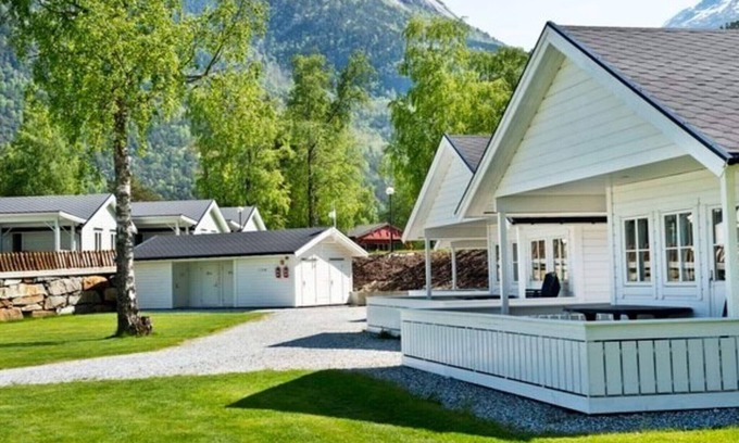 Kinsarvik House | Spacious holiday home in Kinsarvik