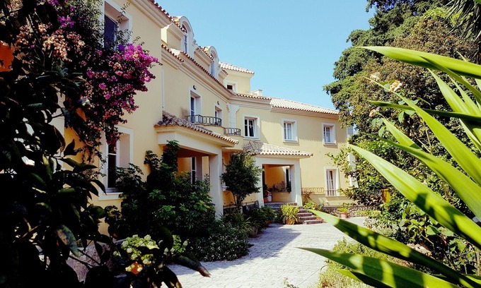 Achilleio House | Spacious,holiday house close to beach ideal for a group of friends or family