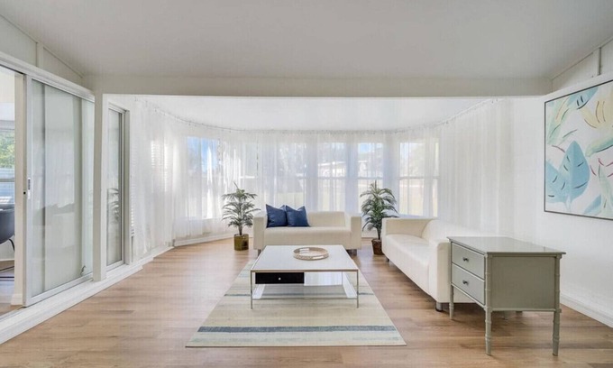 Bayshore Gardens House | Spacious home With Heated Pool 3 miles from IMG!