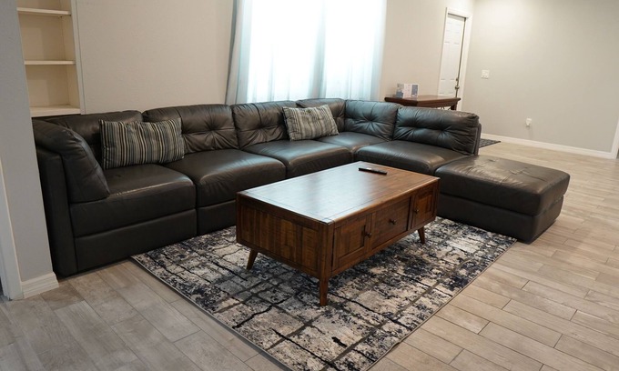 Durant House | Spacious Home with Luxury Finish