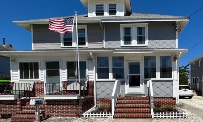 Stone Harbor House | Spacious home with ideal location: short walk to Beach, 96th Street, and Parks