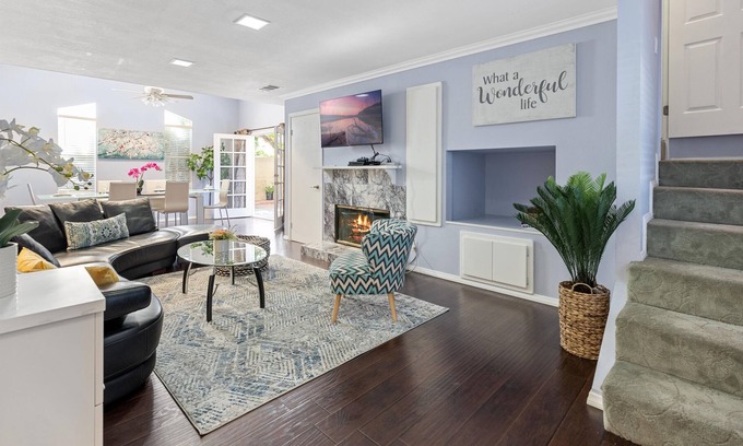 Fountain Valley House | Spacious House Minutes to Disneyland * Beach * Big Private Yard* Game Room