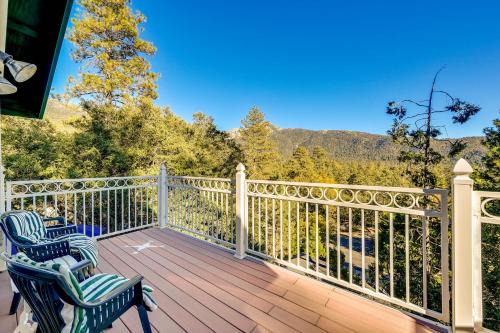 Idyllwild House | Spacious Idyllwild Home with Mountain Views!