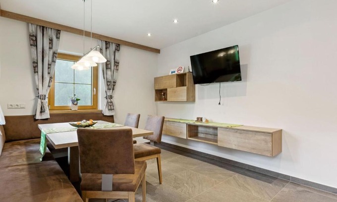 Viehhofen Apartment | Spacious in Saalbach Hinterglemm with Ski boot heaters