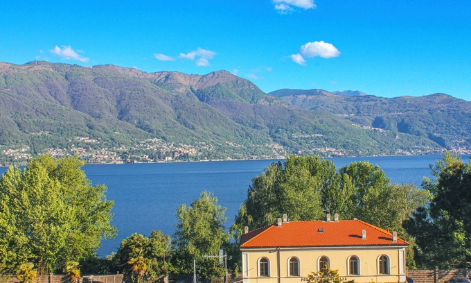 Porto Valtravaglia House | Spacious and free-standing 4-bedroom house with breathtaking sea view