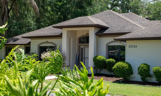 Mount Dora House | Spacious lake view home near Historic Downtown Mount Dora!