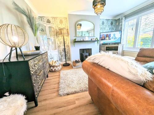 Plumtree House | Spacious lovely 3 Bed House in Keyworth Nottingham suit CONTRACTORS OR FAMILY