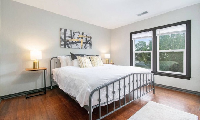 Michigan City Apartment | Spacious Michigan City Getaway - Near Outlet Mall
