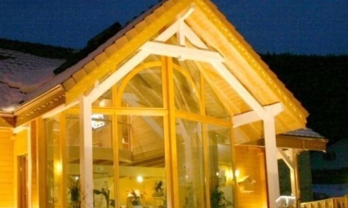 Gerardmer Cottage | Spacious Mountain Chalet with Jacuzzi, Sauna, and Ski Access in Gérardmer