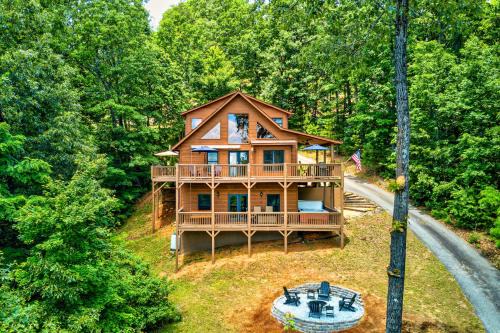 Indian Rock Springs House | Spacious Murphy Chalet with Hot Tub Mtn Views!
