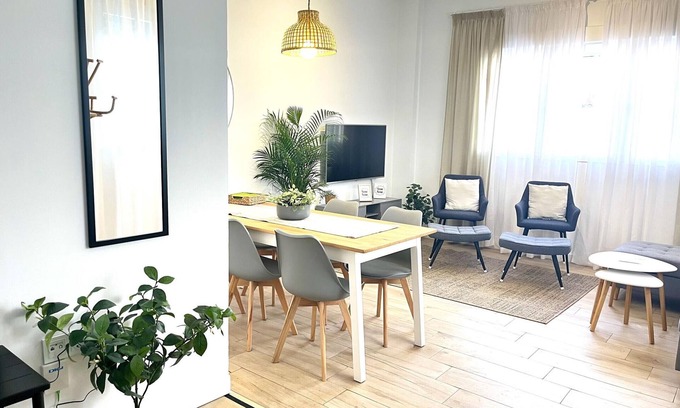 Centro Villa | Spacious new home, 3 bedrooms, near center and beach, parking, WIFI, air conditioning
