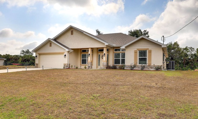 North Port House | Spacious North Port Home 10 Mi to Beach!