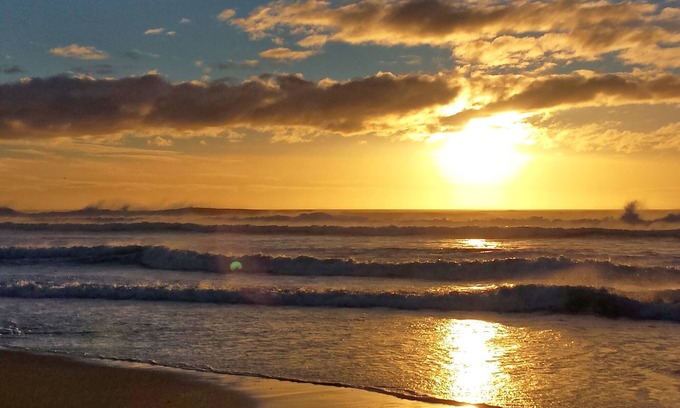 Castroville Condo | Spacious Ocean Front Beach House on Beautiful Monterey Bay