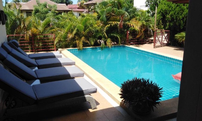 Maret Villa | Spacious ocean view pool villa