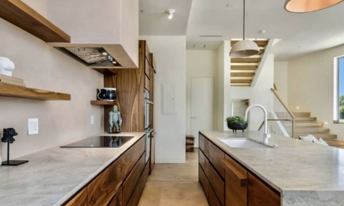 Sunset Junction House | Spacious One Bedroom in Silverlake, Los Angeles