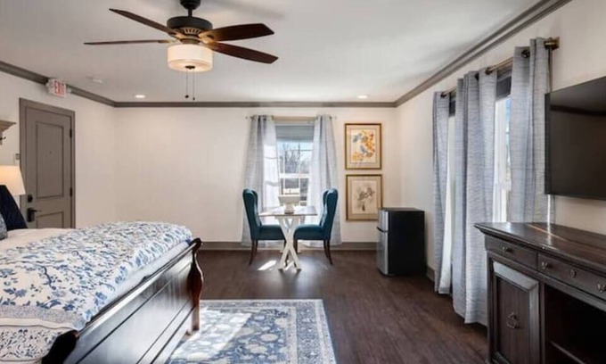 Parkville Apartment | Spacious Penthouse on Historic Main w/River Views!