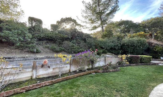 San Carlos House | Spacious, pet friendly 3BR perfect for families!