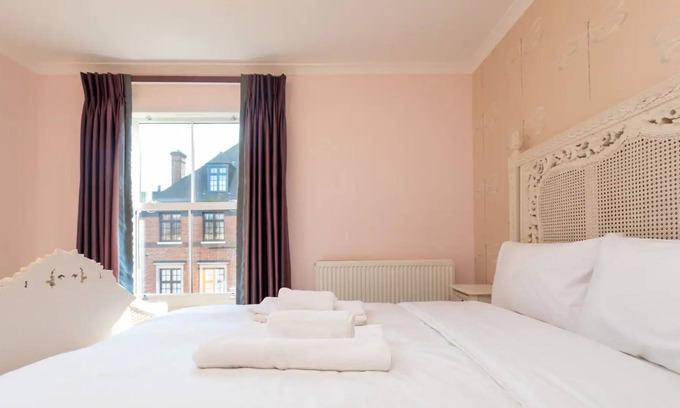 Balham Apartment | Spacious & Pristine 2BD Flat - Balham