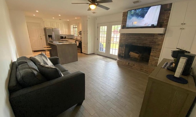 Northeast Pensacola House | Spacious Ranch Home Near Airport