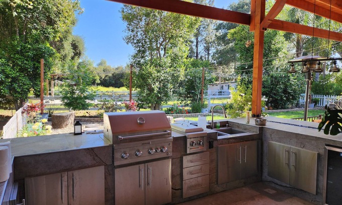 Santa Susana Other | Spacious Ranch Retreat - Perfect for Nature Lovers