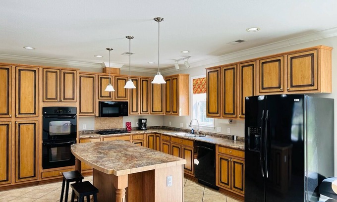 Mountain View Other | Spacious ranch-style home