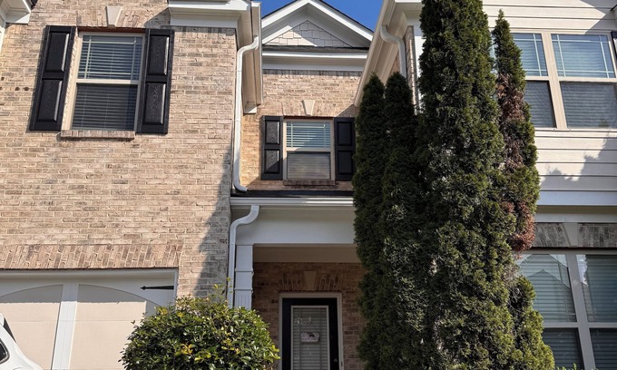 Lawrenceville House | Spacious, Safe, Luxurious, Family-Friendly, 4-Bedroom House 2 miles from I-85