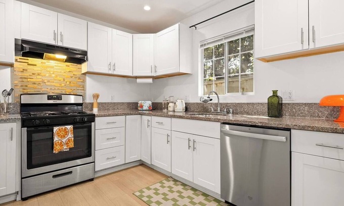 Atwater Village House | Spacious, serene 3bd/2b bungalow
