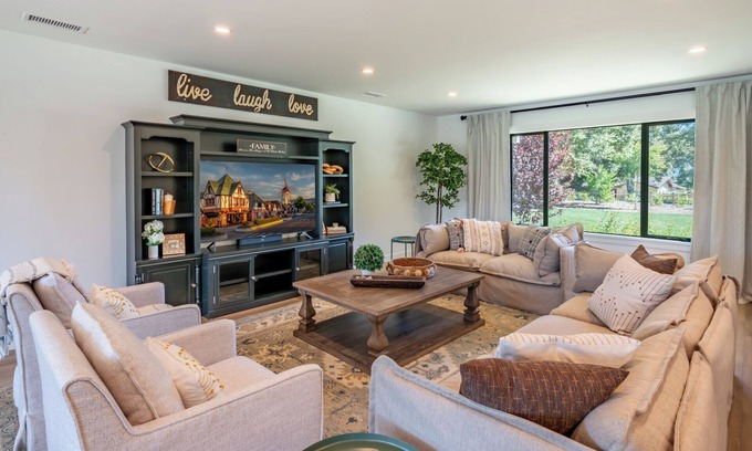 Solvang House | Spacious Serenity in Solvang