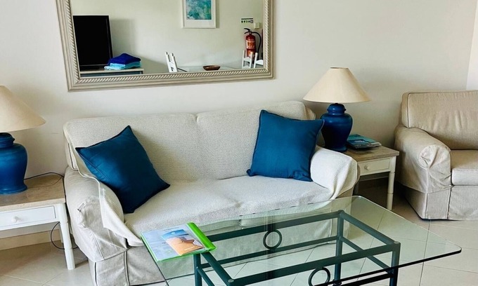 Vale do Lobo Apartment | Spacious South Facing Apartment With Sunny Terraces